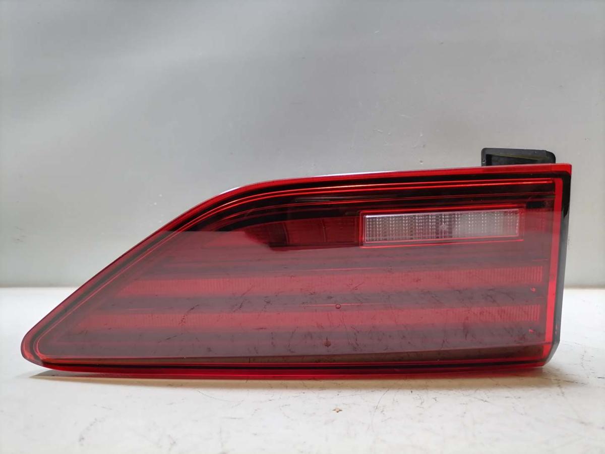 VW Golf 8 original R&uuml;cklicht R&uuml;ckleuchte Schlussleuchte innen links Flie&szlig;heck Facelift Bj.2024